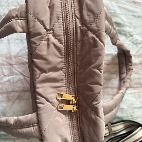 Marc Jacobs Blush Quilted Shoulder Bag - Picture 5 of 8